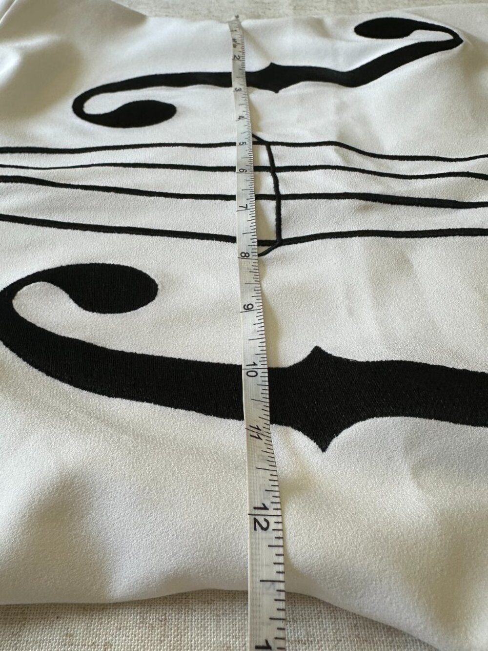 Boutique Moschino White Violin Embroidered Shift Dress US 2 Italy 36 - Picture 11 of 13
